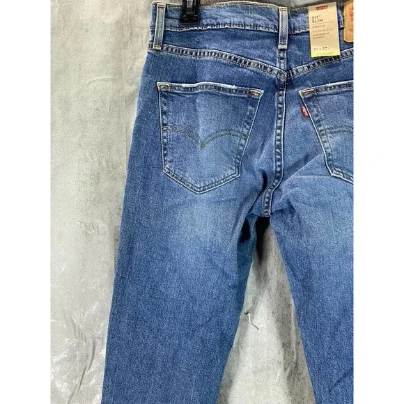 Levi's Men's 511 Slim-Fit Distressed Jeans SZ 31X32 - Picture 4 of 12